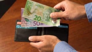 Stockpile NZ$50 AND $20 NOTES Instead